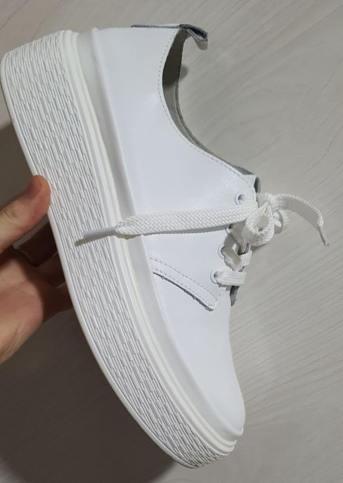 Кроссовка коженная из натуральный кожи