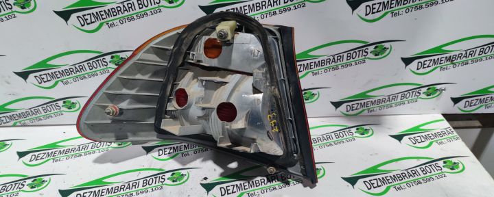 Lampa stop dreapta pe aripa BMW Seria 3 E46