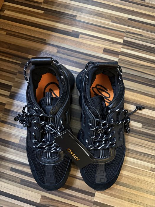 Versace Chain Reaction