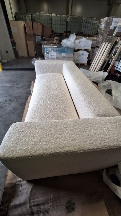 Чисто Нов Луксозен Триместен диван - високо качество