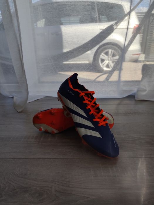 Papuci fotbal adidas predator