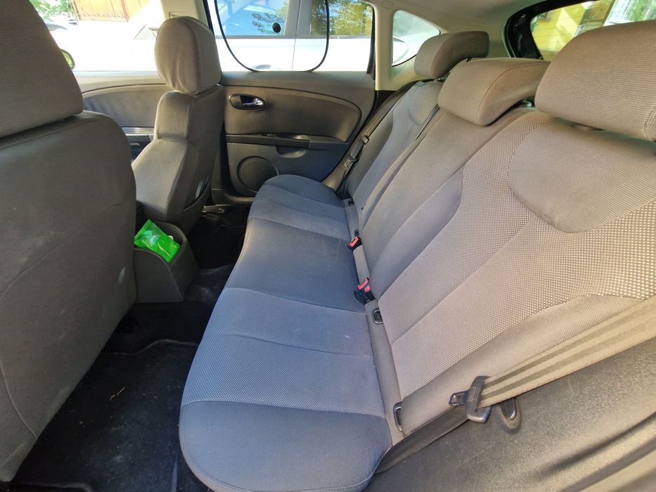Vand Seat Leon 1.6 MPI 102 CP 2100€
