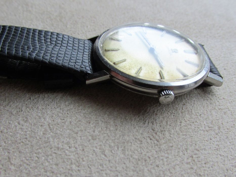 Стар часовник Omega
