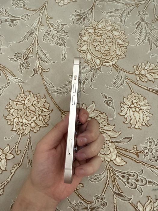 Продаю iphone 13 в идеальном состоянии