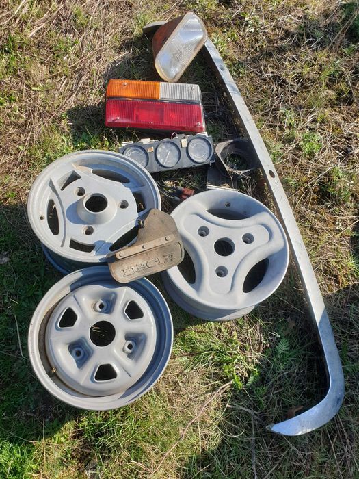 vand jante dacia 1300 1310 sau aro + multe piese dacia