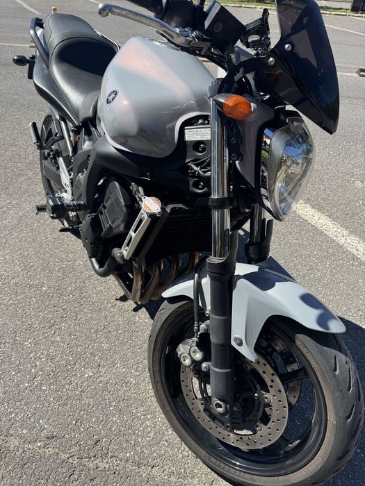 Yamaha FZ6 N S2.  600cmc. 100cp