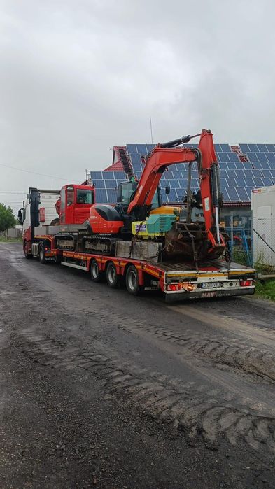 Miniexcavator de inchiriat