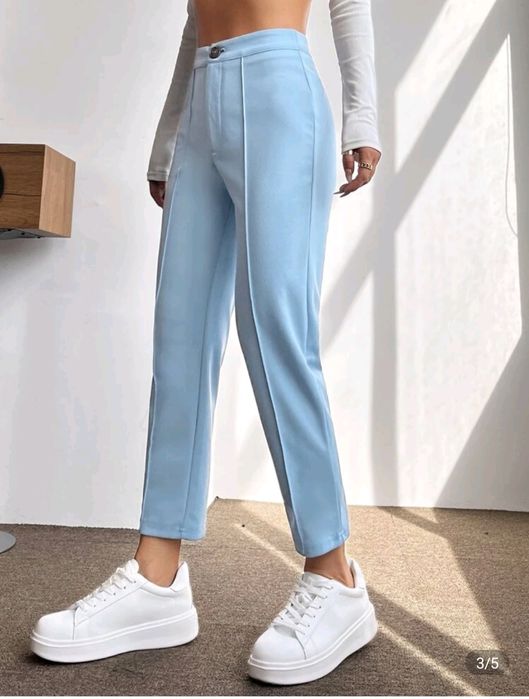 Светло син панталон