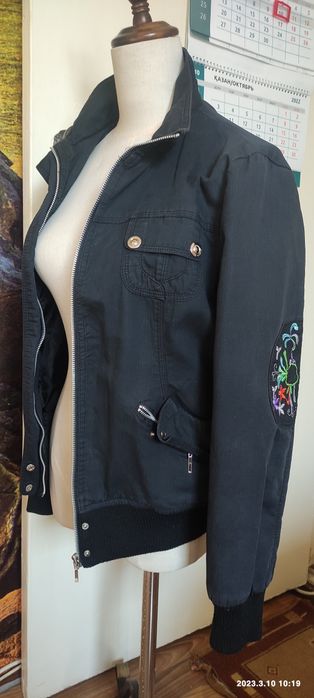 Куртка на девочку.