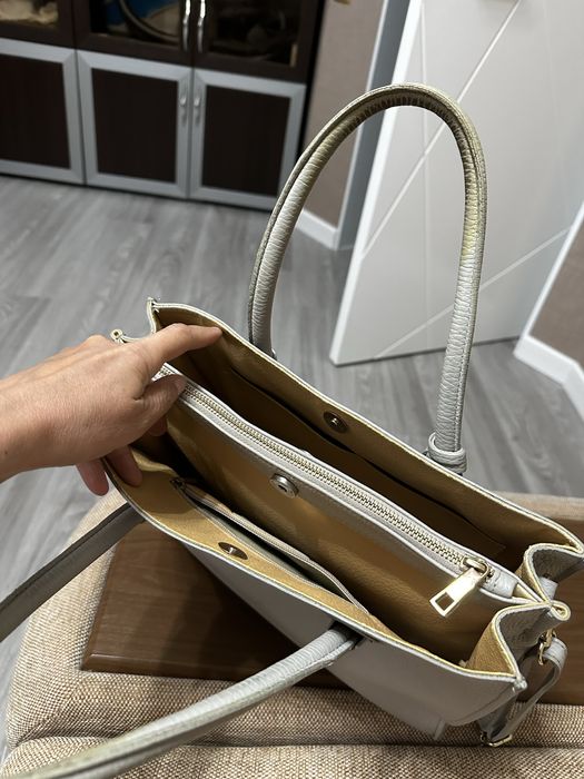 Продам кожаную сумку Италия