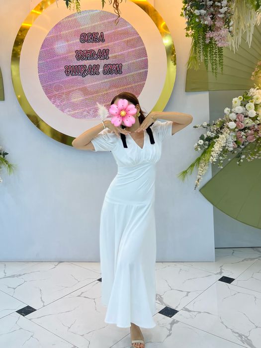 Платье белое с завязками