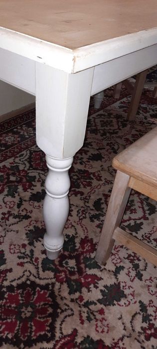 Masa cu 4 scaune lemn masiv