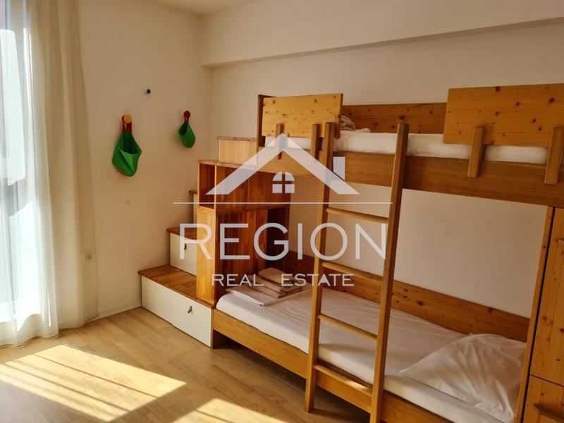 Дава се под наем Тристаен апартамент в Варна, Бриз - 90 кв.м за 867 € - Снимка #8