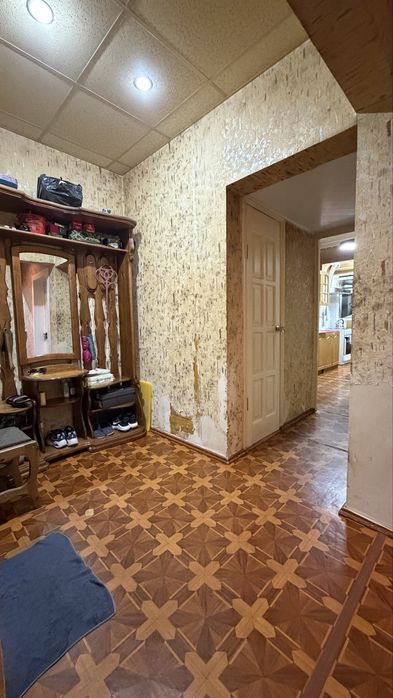 3-х комнатная квартира в центре города, С.Азимова, посольство Японии