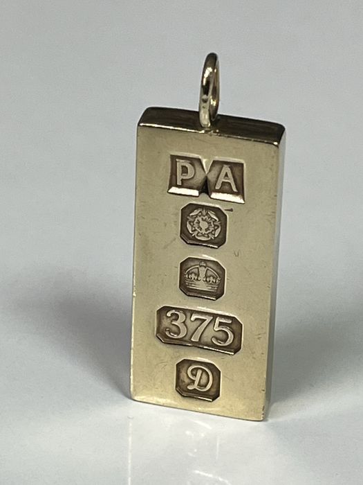 Златна висулка 9 карата