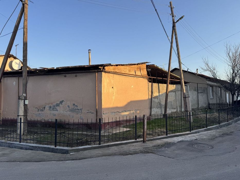 Продаётся участок под строительство.