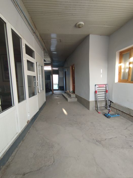 Продаю участок угловой на  улица Иззат