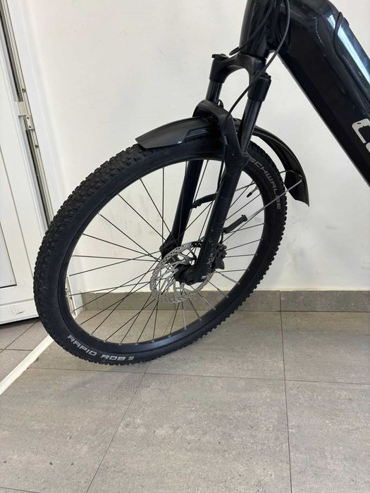 Bicicleta Electrica Cube Touring 625 (B.59871 Tatarasi)Ridicare person