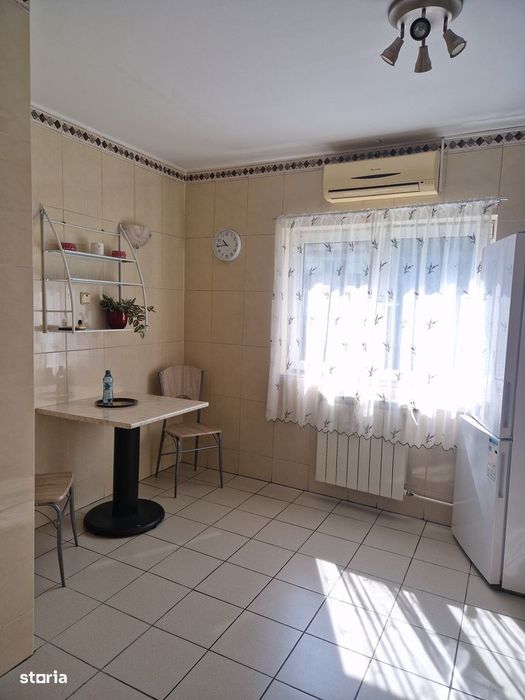 Particular închiriez apartament 2 camere zona13 Septembrie Sebastian