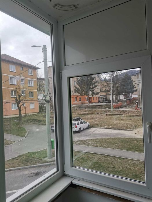 Vând fereastra mare balcon