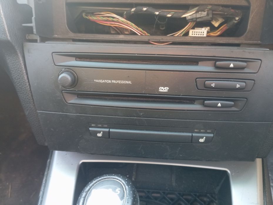 Продавам BMW E90 2.0 143 На Части