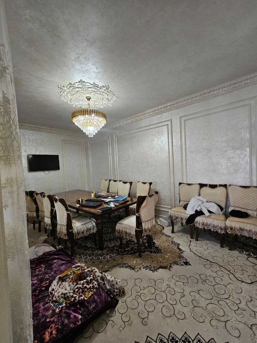 Sergeli ,Sputnik 16. 3,6 sotix maydondagi  6 xonali ajoyib uy sotaman.