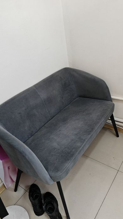 Диванчик в хорошем состоянии