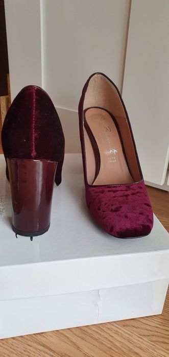 Pantofi velur bordo-ciclam marimea 38.