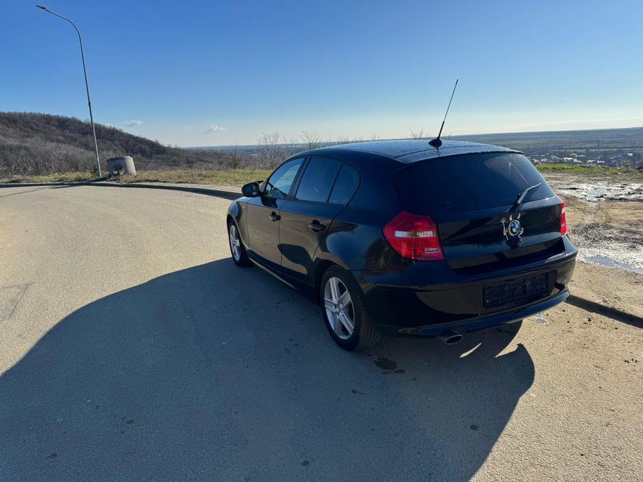 BMW 1 Series 2010 — imagine 5