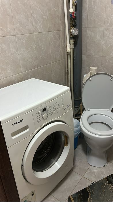 4 мкр , возле Азия молл