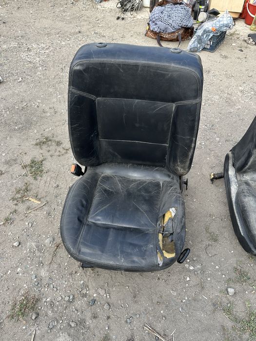 Продам сидения ауди 80 б4