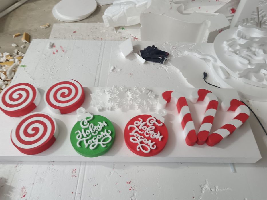 Новогодний декор из пенопласта