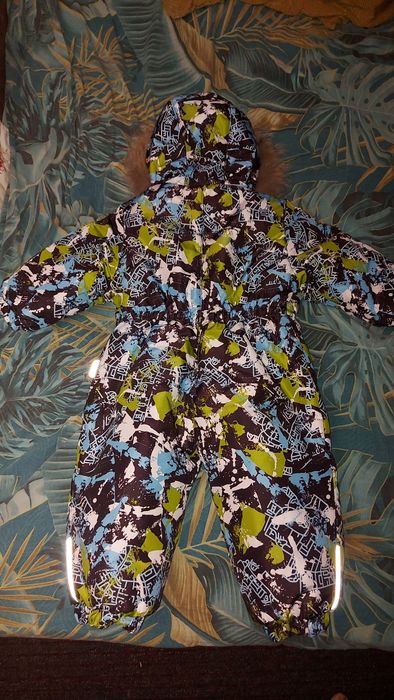 Продам детский комбинезон