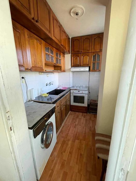 Продава се Четиристаен апартамент в Стара Загора, Център - 85 кв.м за 983 €/кв.м - Снимка #3
