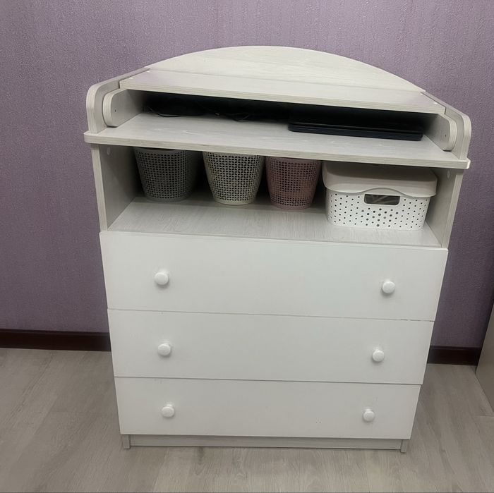 Белый детский комод