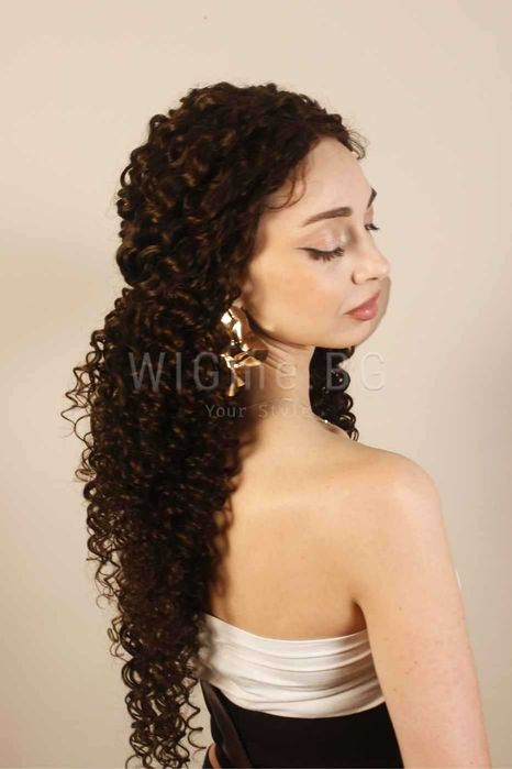 Дълга къдрава тъмнокестенява лейс фронт перука Малена