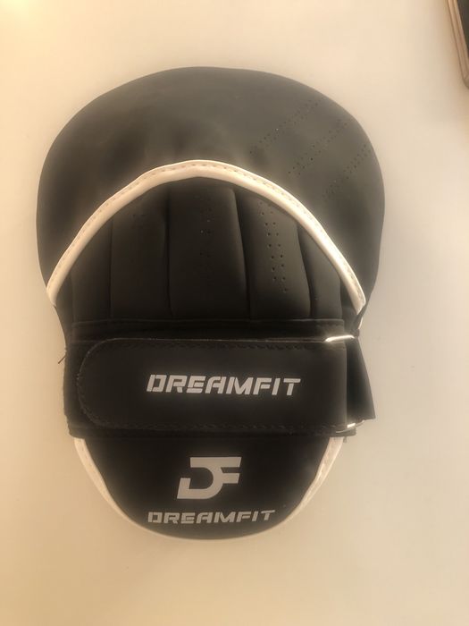 Боксерская лапа Dreamfit