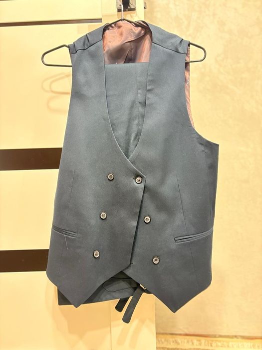 Продам турецкий костюм