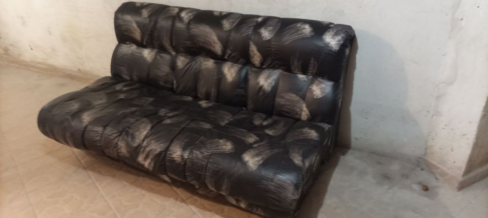 Разтегателен диван и диван с фотьойл