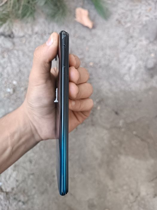 Vivo telefon sotiladi