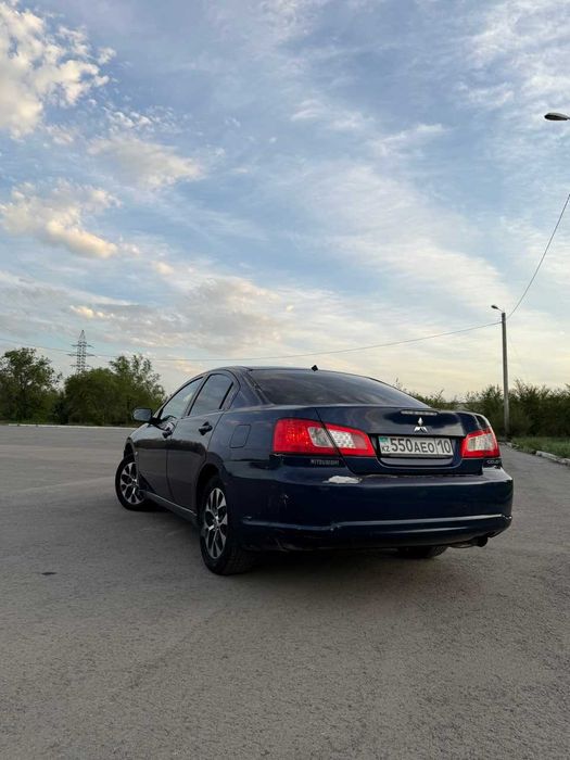 Продам машину Mitsubishi Galant 2008 г.