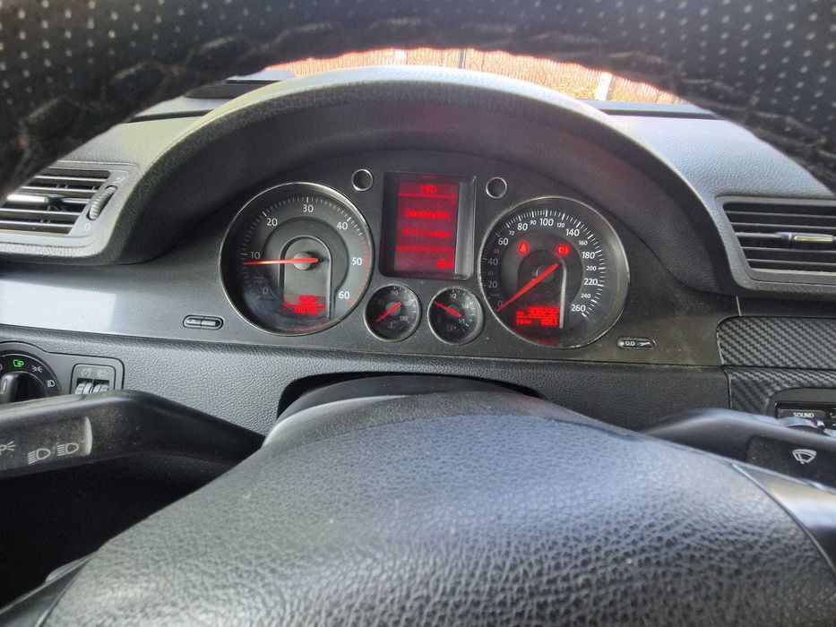 VW Passat B6 Variant 2.0 TDI 140 CP – 2005