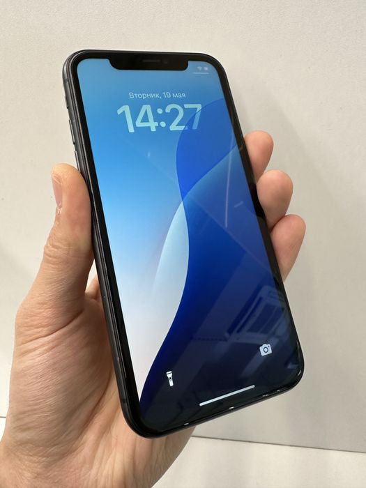 Продам айфон 11 на 128гб