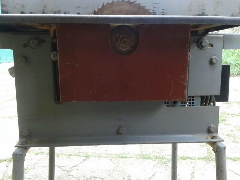 Дърводелски машина триоперационна