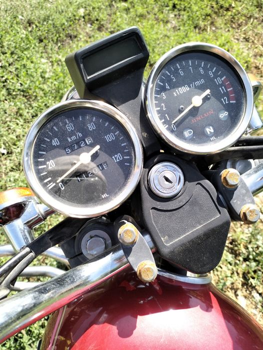 Продам мотоцикл 2011 года