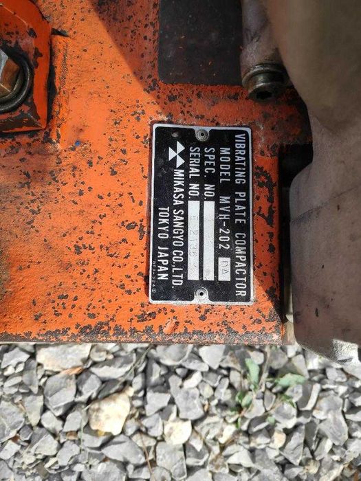 Placa vibranta reversibila Mikasa 202kg diesel