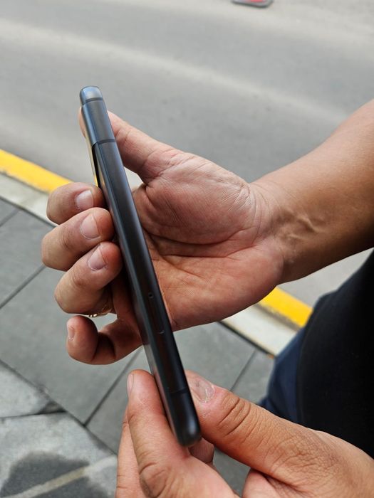 Google Pixel 8a 128gb, как новый, ёмкость АКБ 100%,