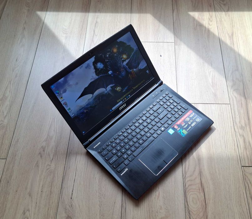 15.6' IPS MSI Apache Core i7-7700HQ/GTX 1060 3GB/16GB/512GB SSD/Бат.4ч.