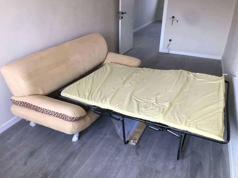 Продам Диван, самовывоз