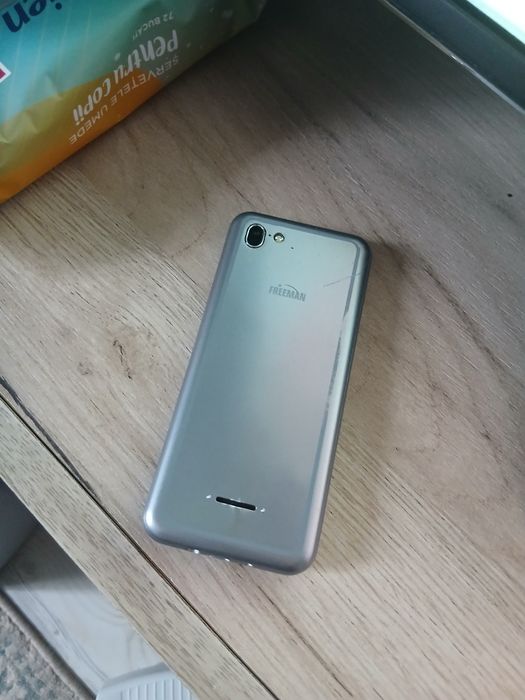 Vand telefon Samsung  si Dual sim
Si Freemen dual Sim
Ambele 100 lei